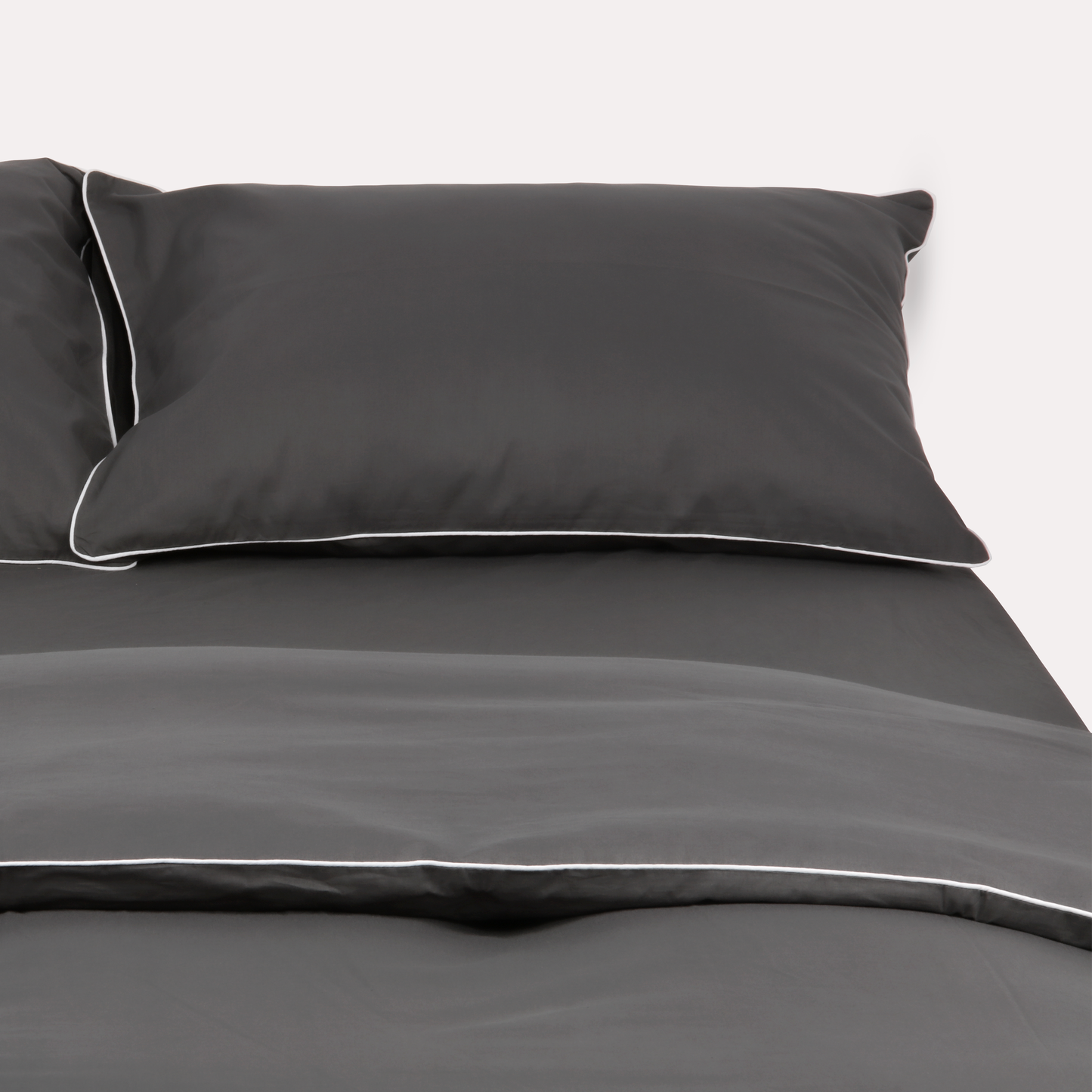 Classic Percale Pillowcase 2pcs- Anthracite with White Pipe Edge