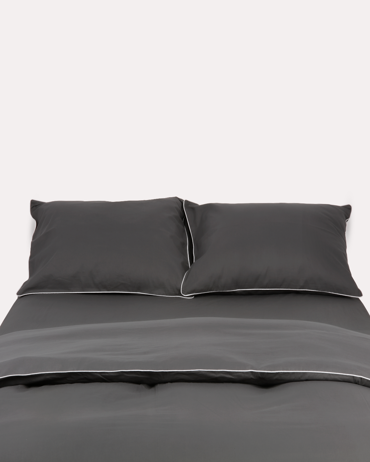 Classic Percale - Core Bedding Set - Anthracite with White Piped Edge